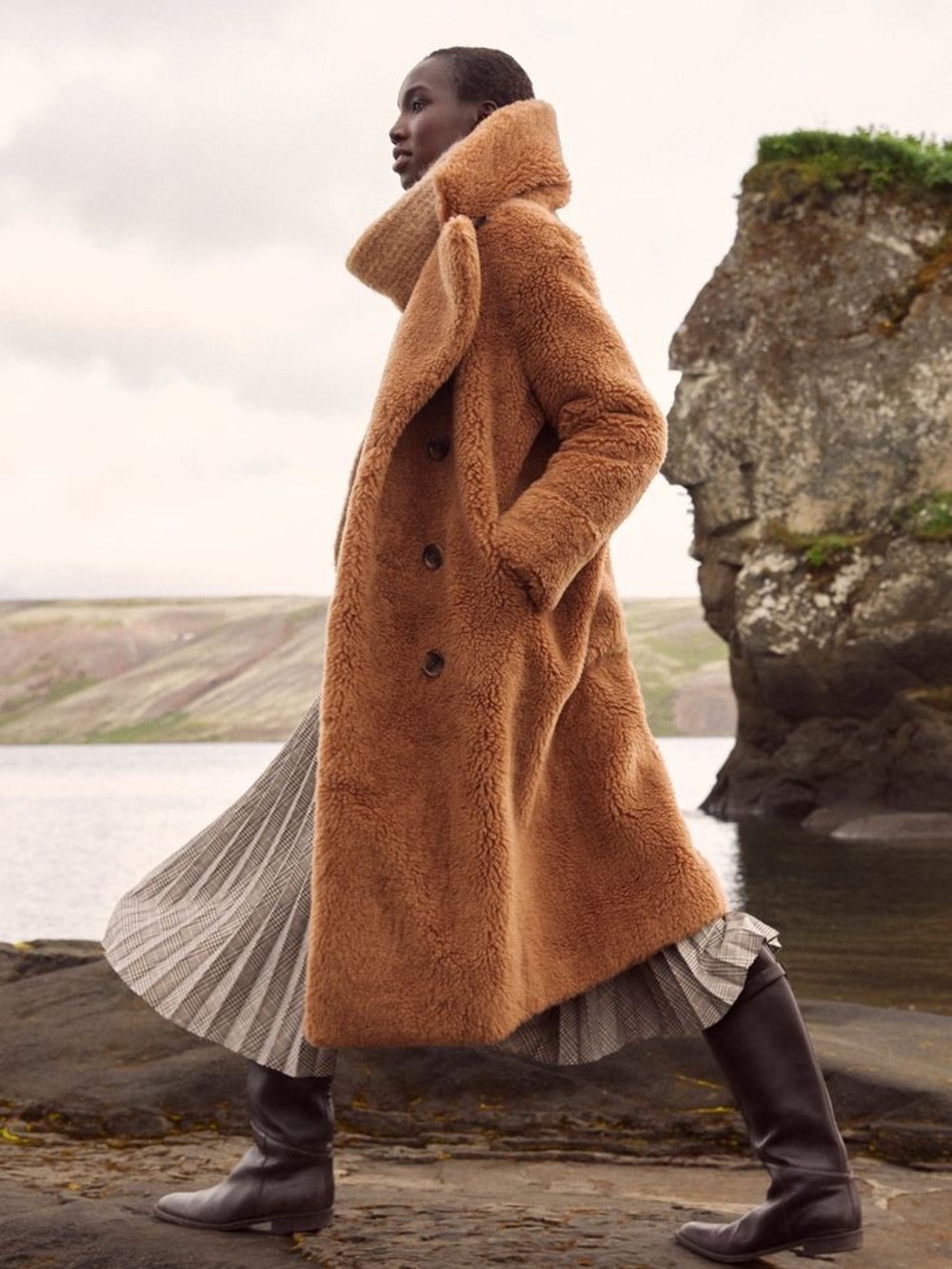 Banana Republic | Camel Teddy Sherpa Coat